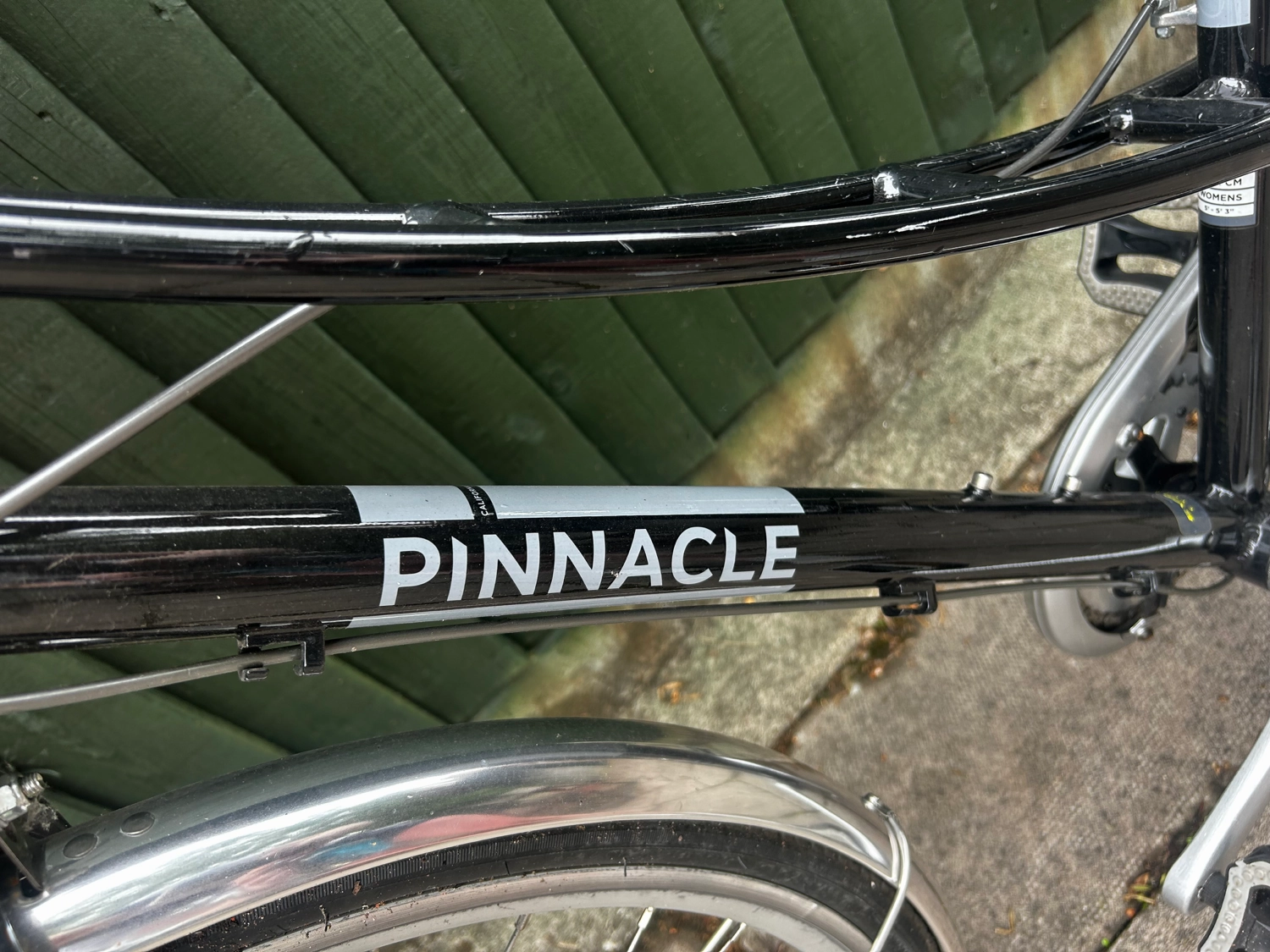 Pinnacle Californium 1 Women's Hybrid Bike 2023