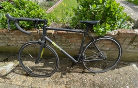 Pinnacle Laterite 1 Road Bike 2023