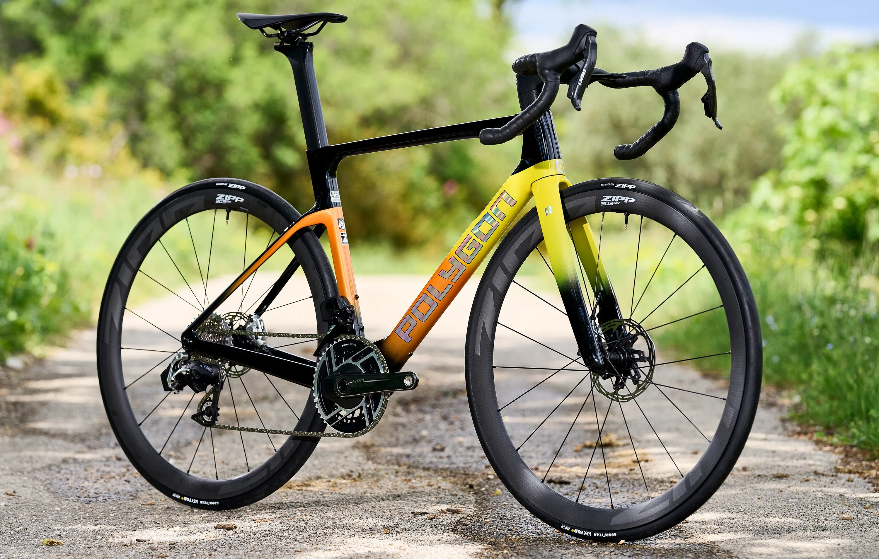 Polygon Helios A0 - SRAM Red AXS Carbon Road Bike