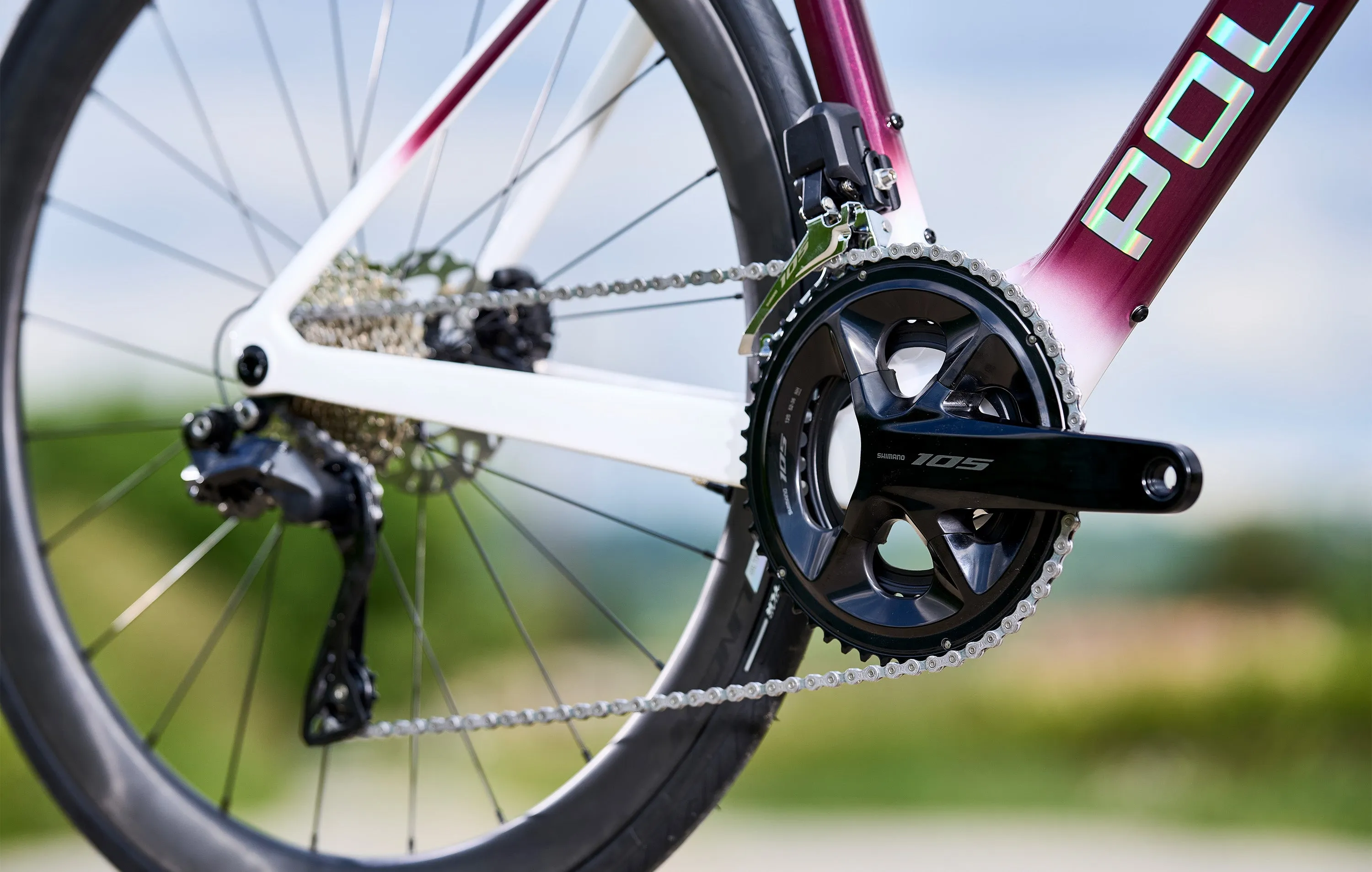 Polygon Helios A7 - 105 Di2 Carbon Road Bike