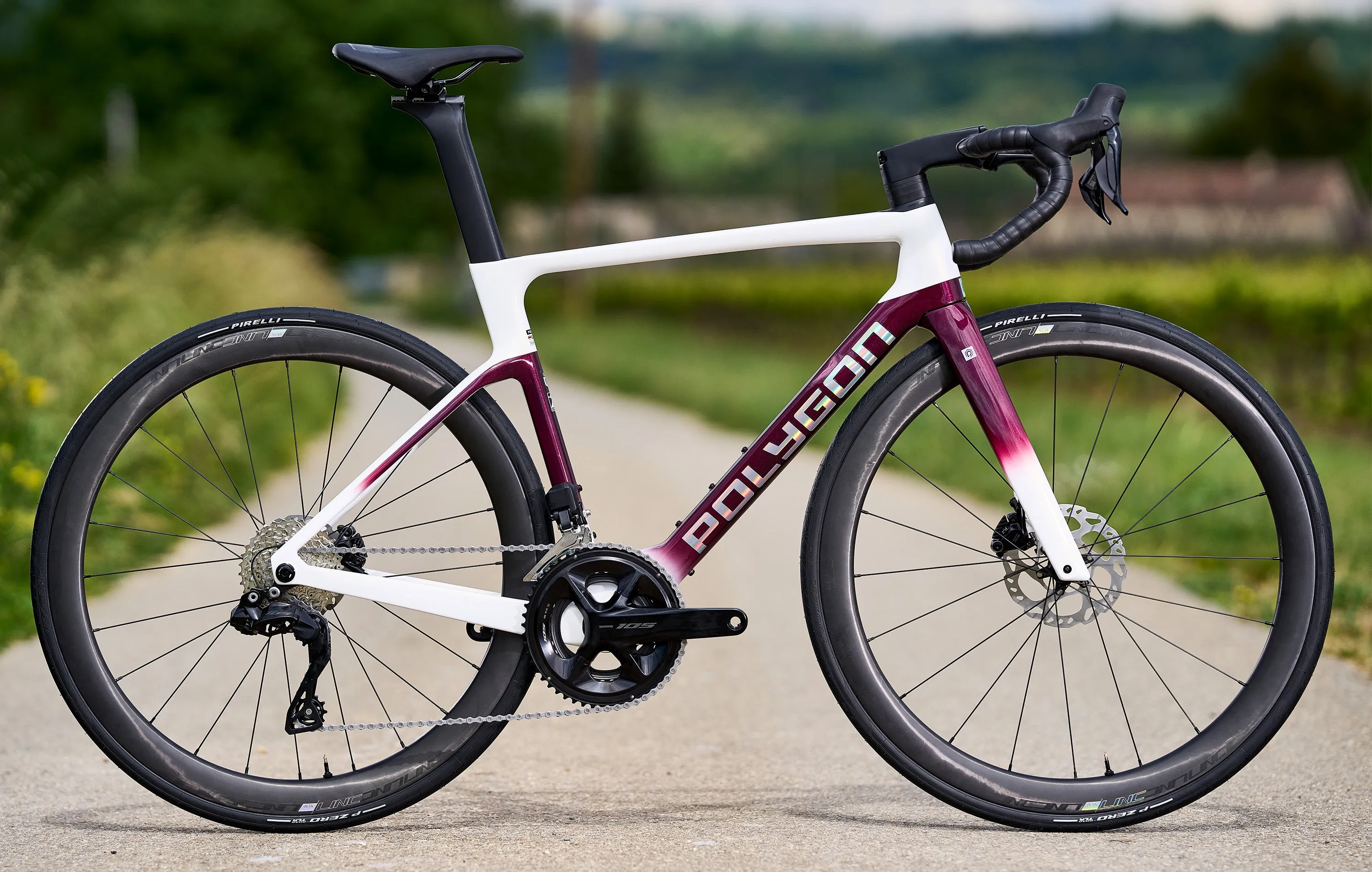 Polygon Helios A7 - 105 Di2 Carbon Road Bike