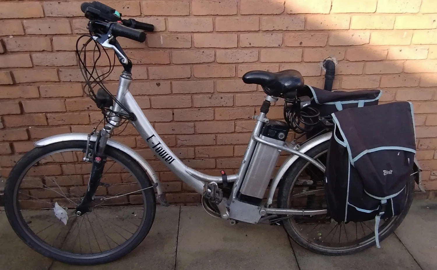 Pro Rider E-tourer electric city bike 2011