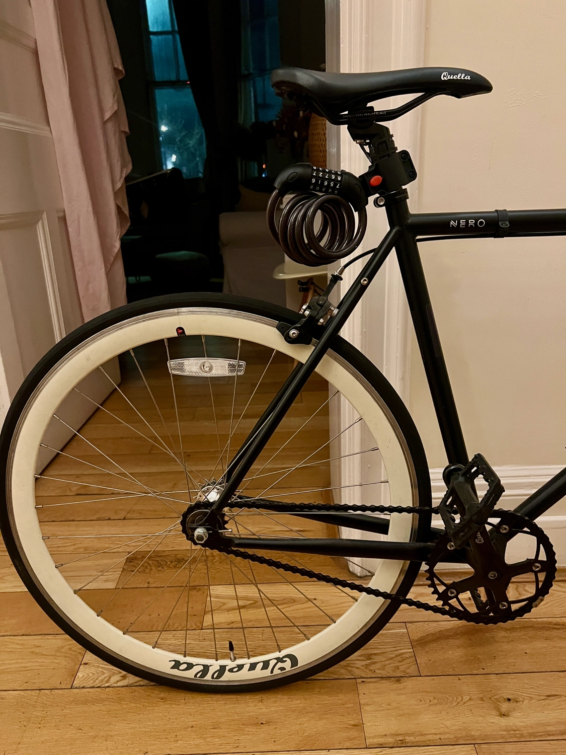 Quella Nero Cream Fixie Fixed Gear Single Speed Commuter Bicycle 2018