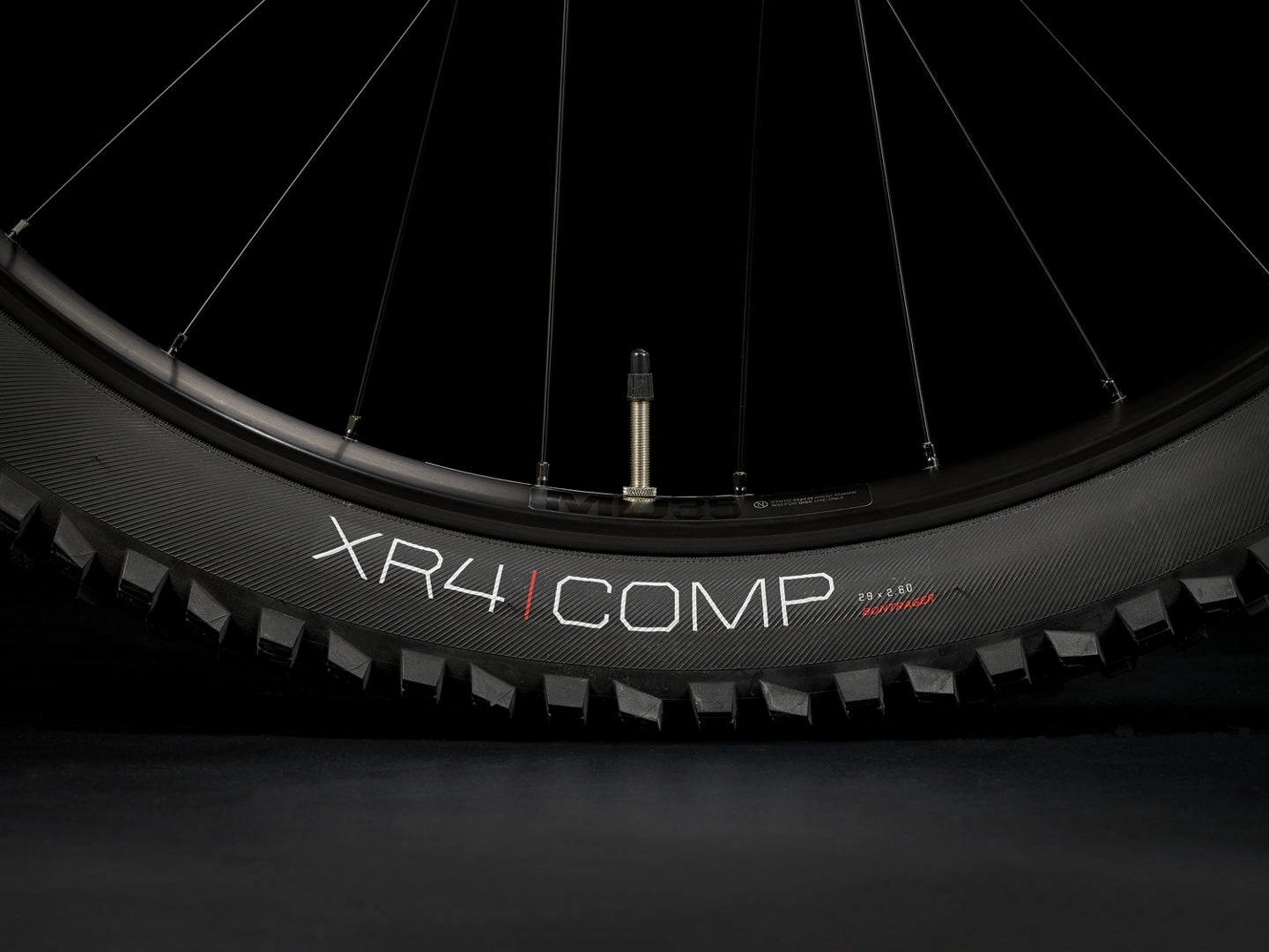 Rail 5 Crimson/Lithium Grey