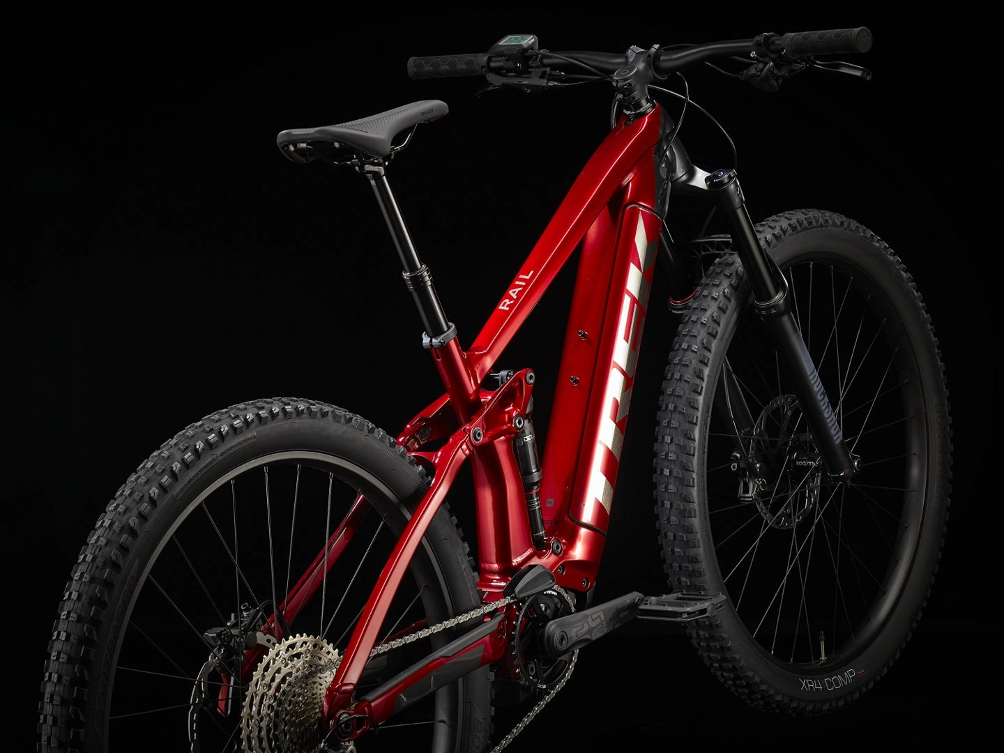 Rail 5 Crimson/Lithium Grey