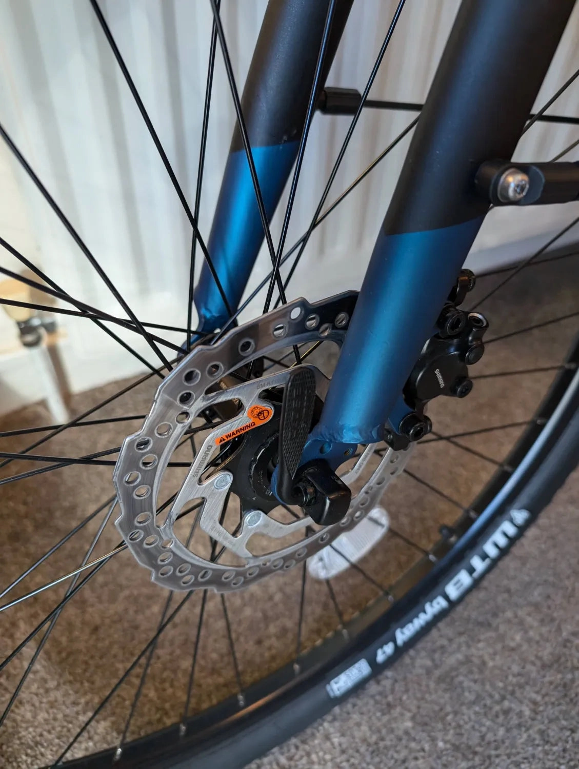 Raleigh Men's Strada City Hybrid 2024