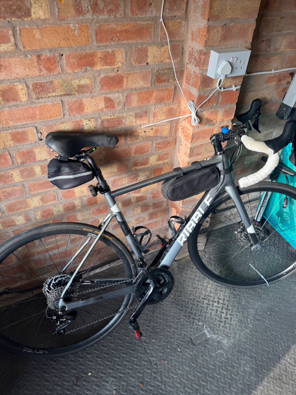 Ribble R872 Disc - Sport - Shimano Tiagra 2023