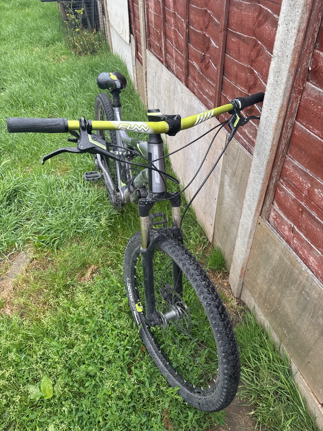 ROCKRIDER 27.5" Mountain Bike ST 900 S 2023