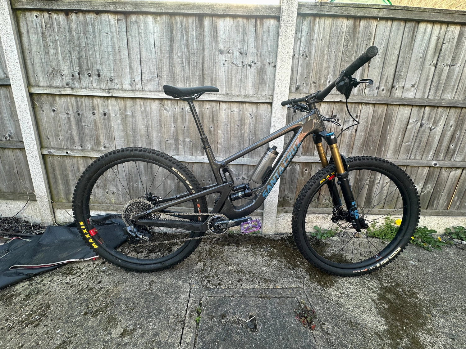 Santa Cruz Hightower X01 / AXS / RSV / Carbon CC / 29 2022