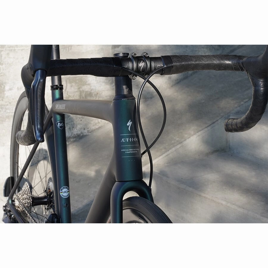 Specialized Aethos Expert Ultegra Di2 w/ ENVE SES 2.3c Wheels