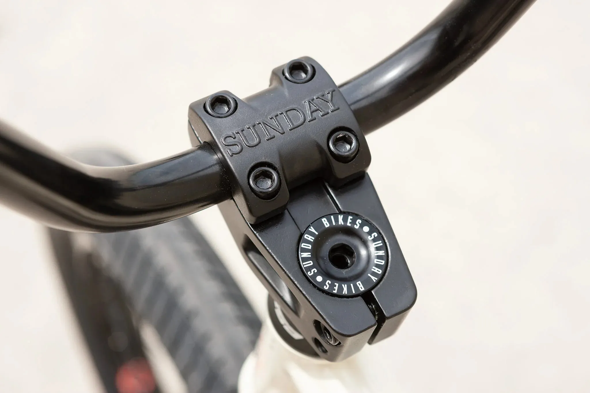 Sunday 2022 Soundwave Cassette Special 21 Gary Young Signature Complete BMX Bike RHD/LHD - Gloss Classic White