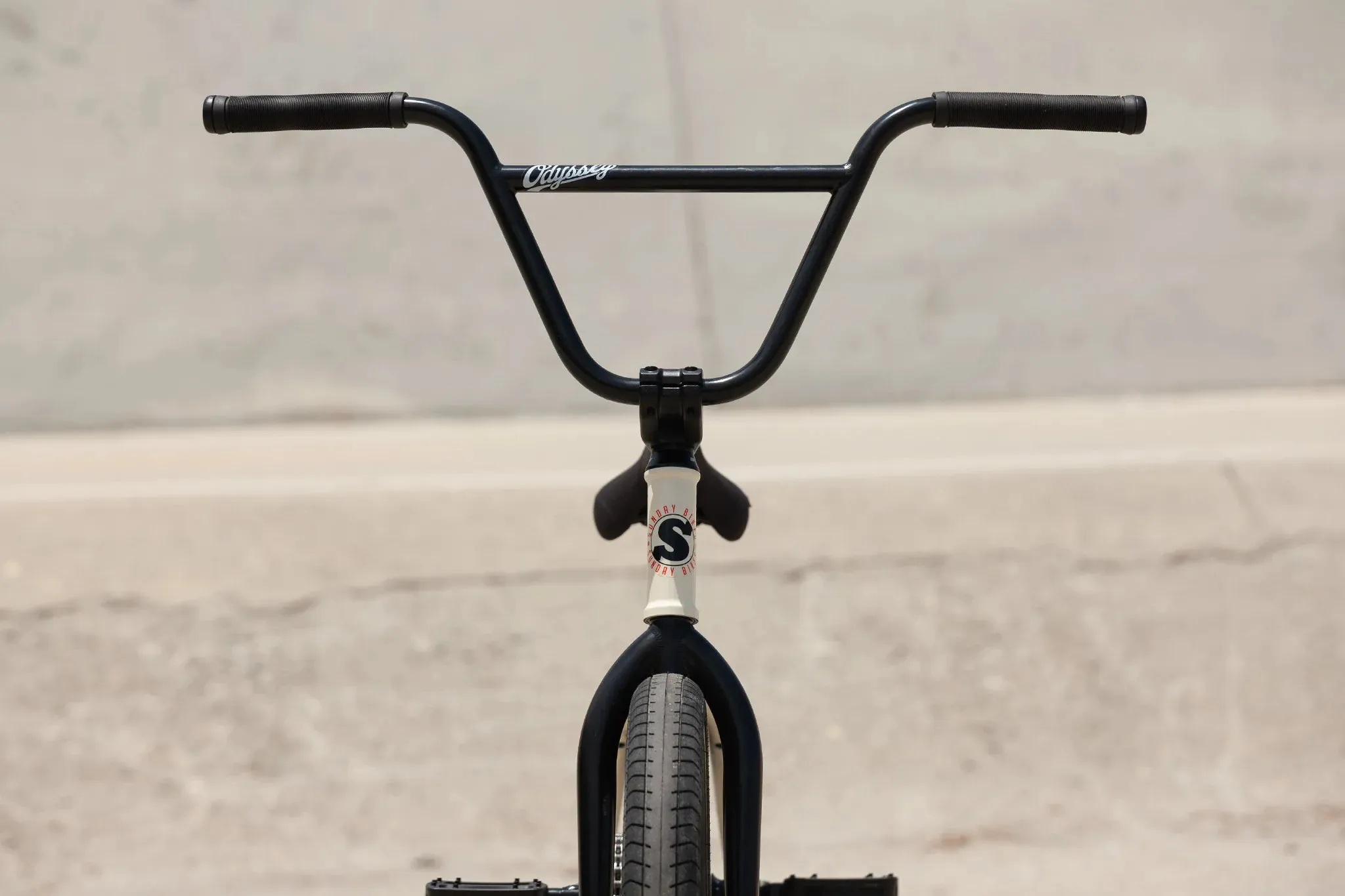 Sunday 2022 Soundwave Cassette Special 21 Gary Young Signature Complete BMX Bike RHD/LHD - Gloss Classic White