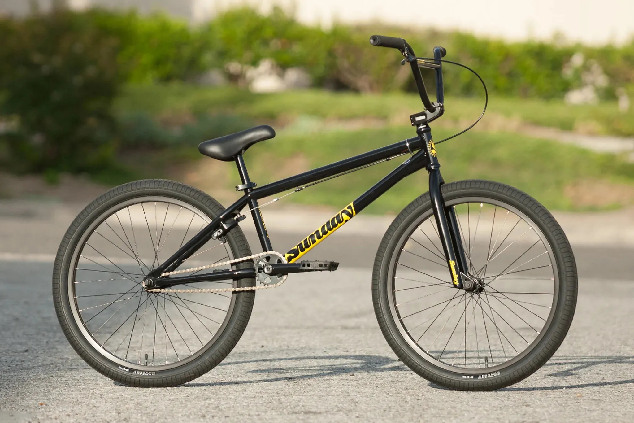Sunday 2023 Model C 24 Complete BMX Bike - Gloss Black