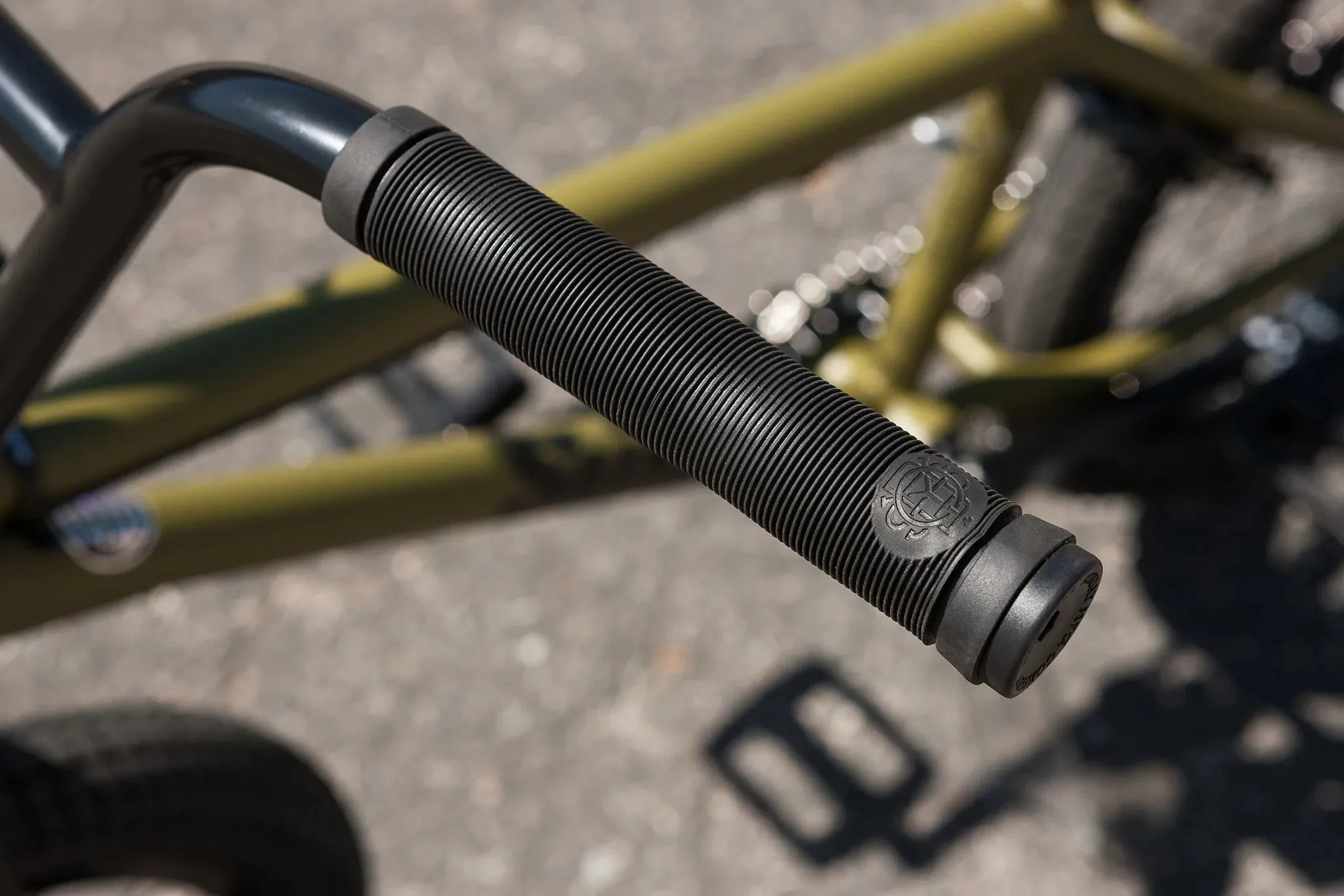Sunday 2023 Wavelength 21 Gary Young Signature Complete BMX Bike - Matte Army Green