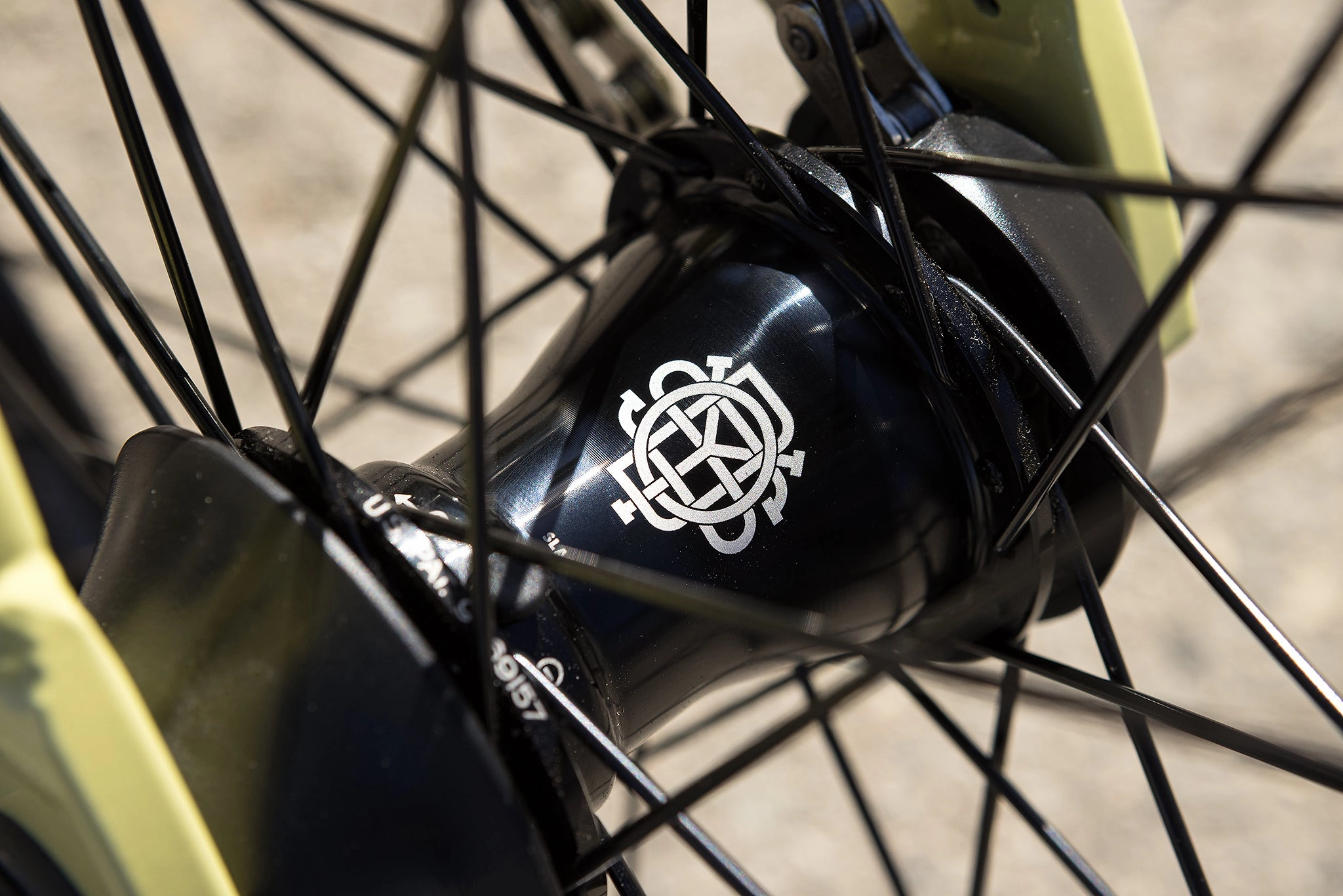 Sunday Soundwave Special (FC) 21 Complete BMX Bike - Gloss Notepad Yellow (LHD)