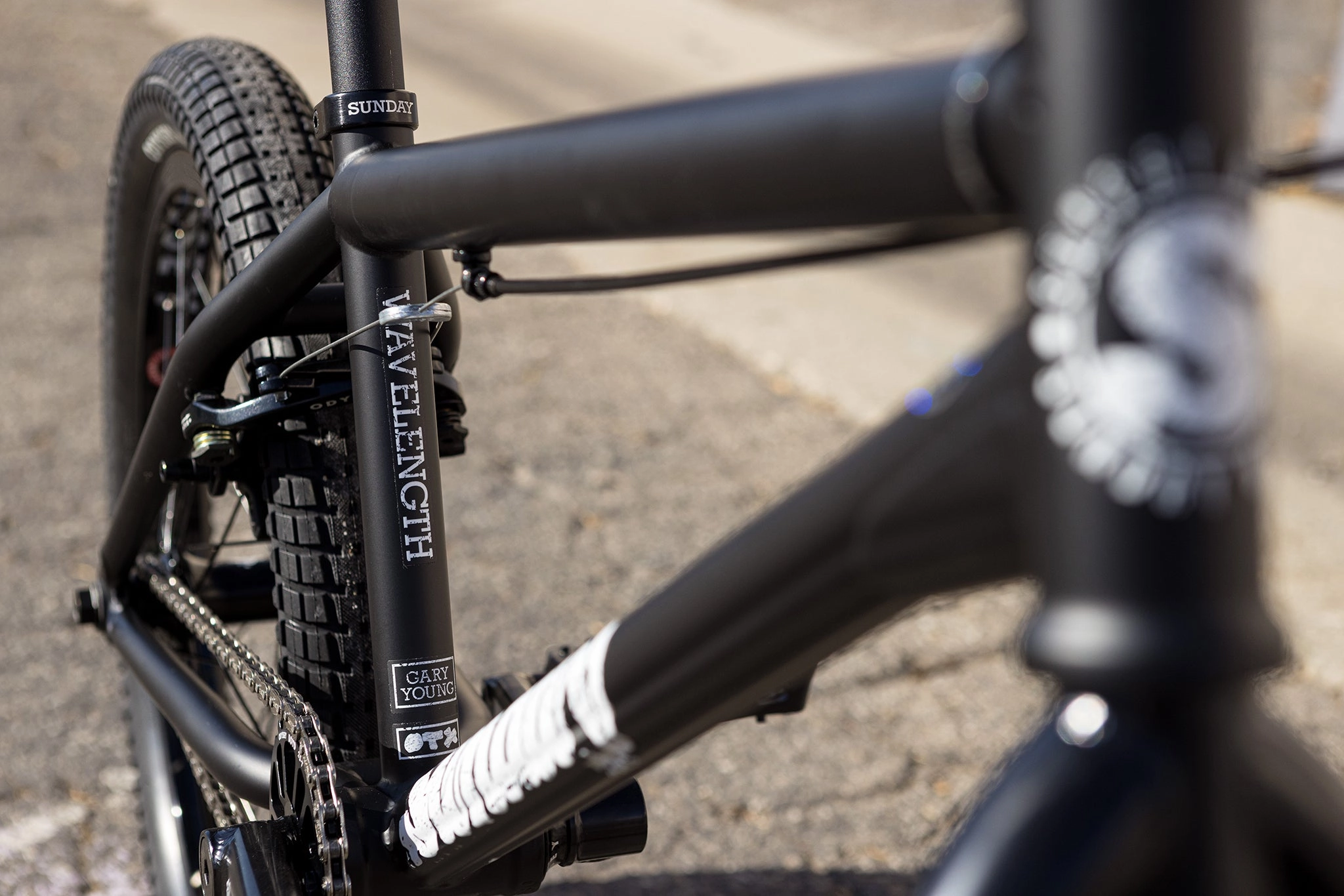 Sunday Wavelength (Csst) 21 Gary Young Signature Complete BMX Bike - Matte Black