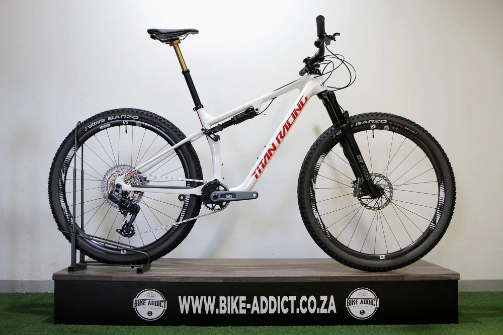TITAN RACING Cypher Gen 2 120 DC Carbon Pro (2025)