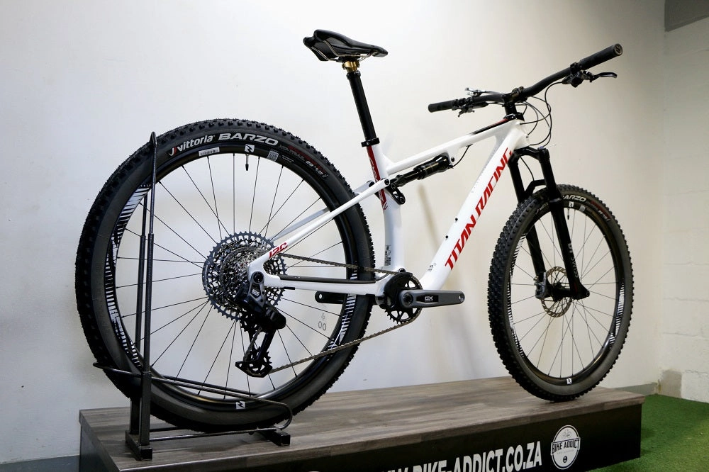 TITAN RACING Cypher Gen 2 120 DC Carbon Pro (2025)