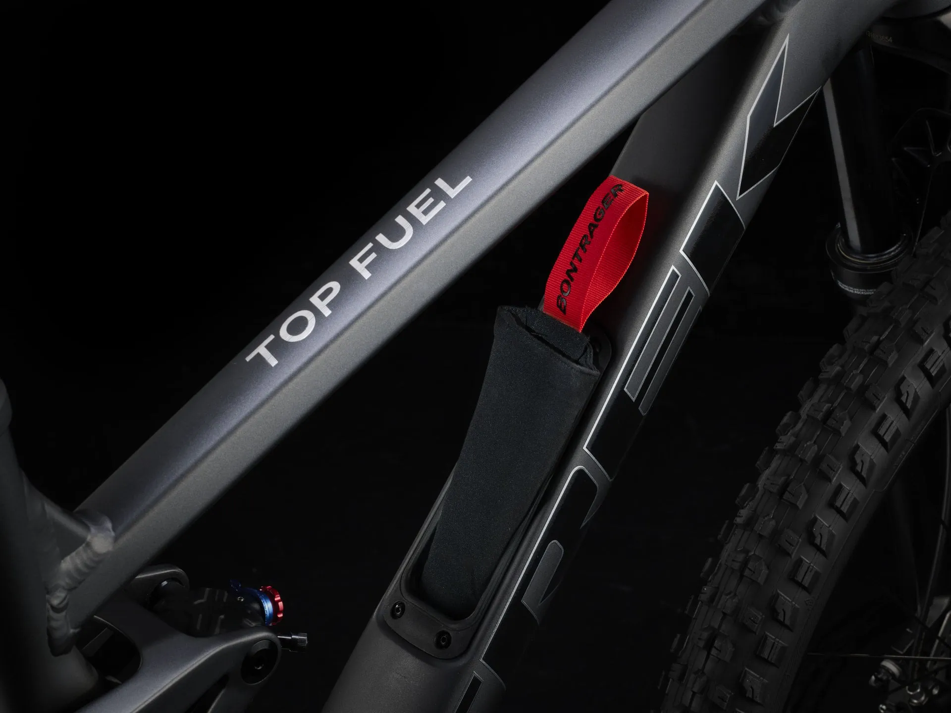 Top Fuel 5 Matte Dnister Black