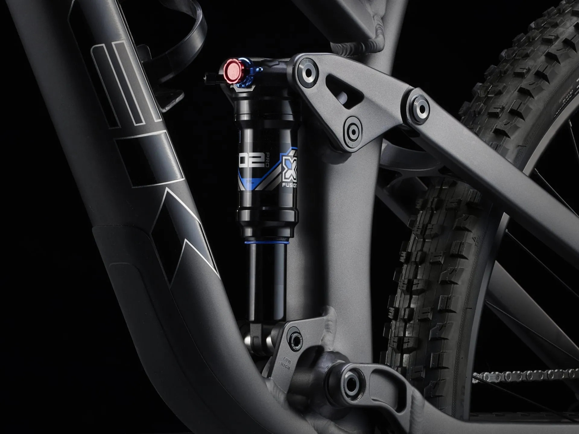 Top Fuel 5 Matte Dnister Black