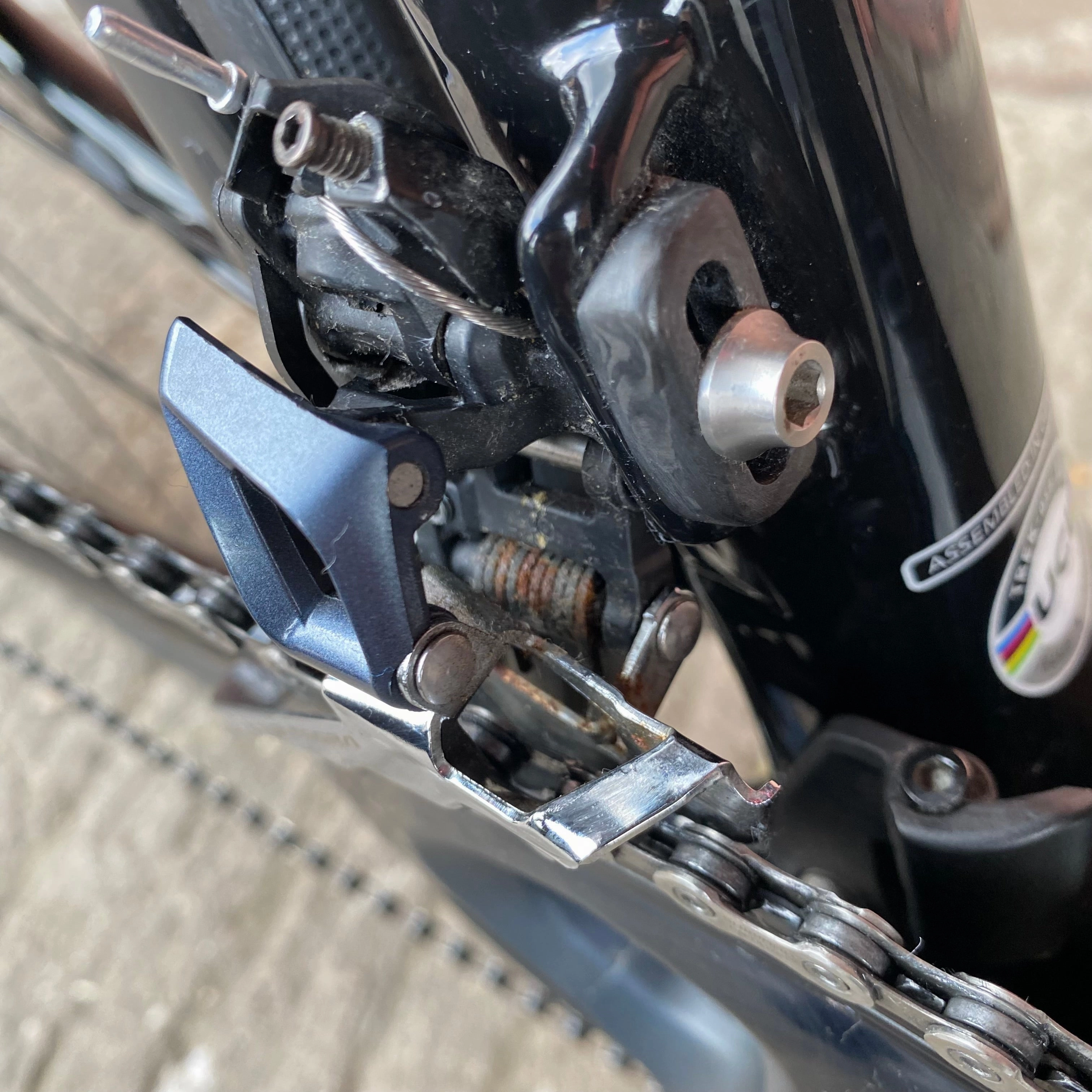 Trek Emonda SL6 Ultegra Carbon Disc Road Bike - 58cm