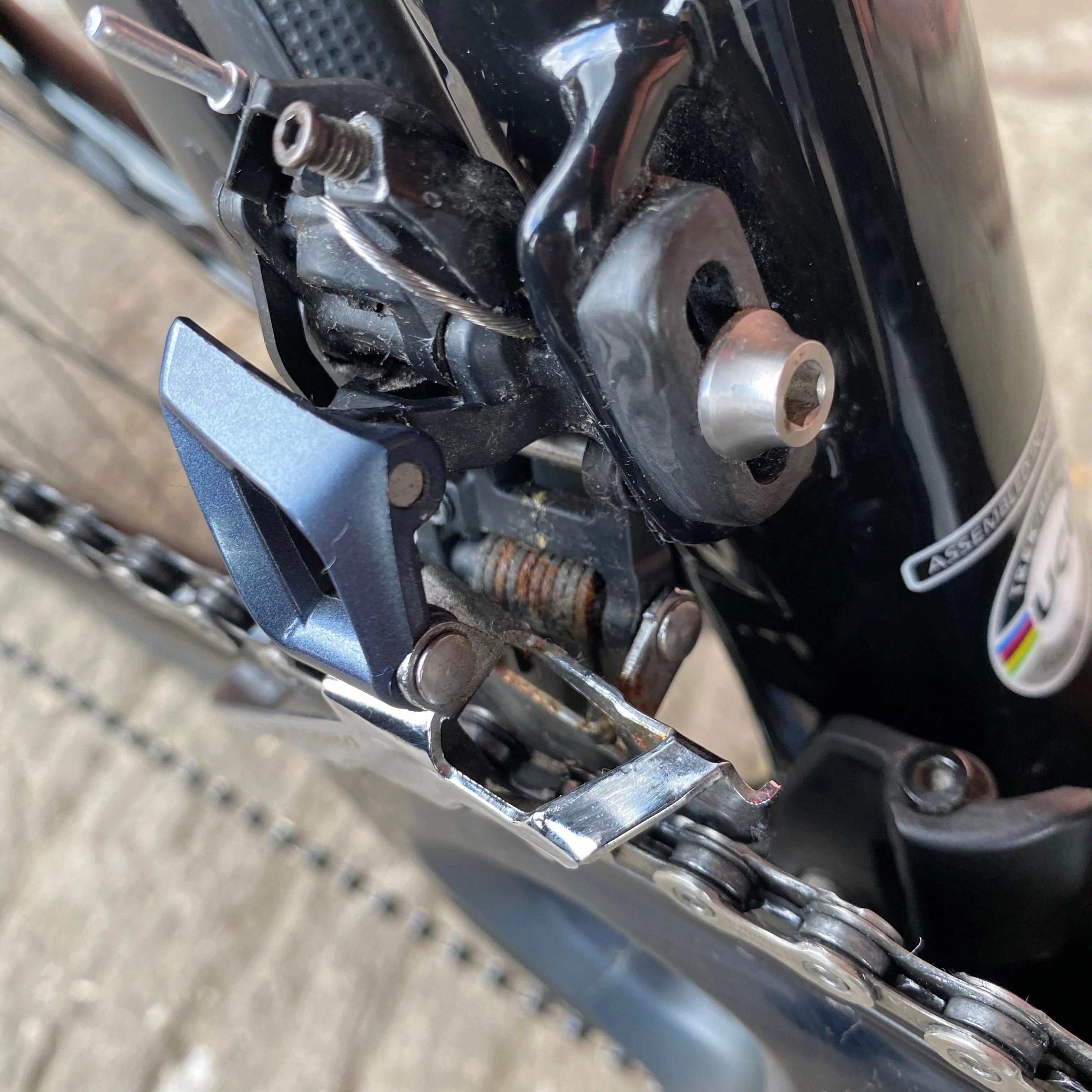 Trek Emonda SL6 Ultegra Carbon Disc Road Bike - 58cm