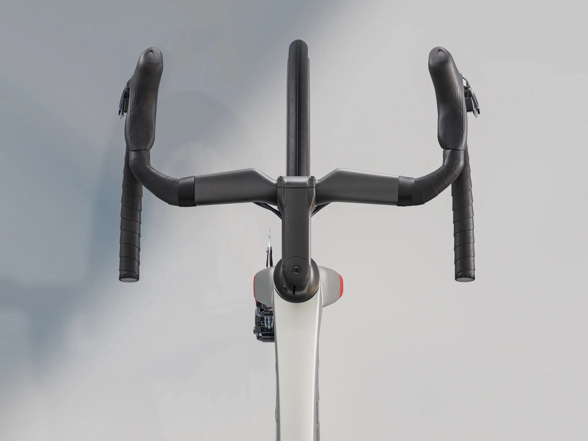 Trek Madone SL 7 Gen 8 - Matte Lunar Silver