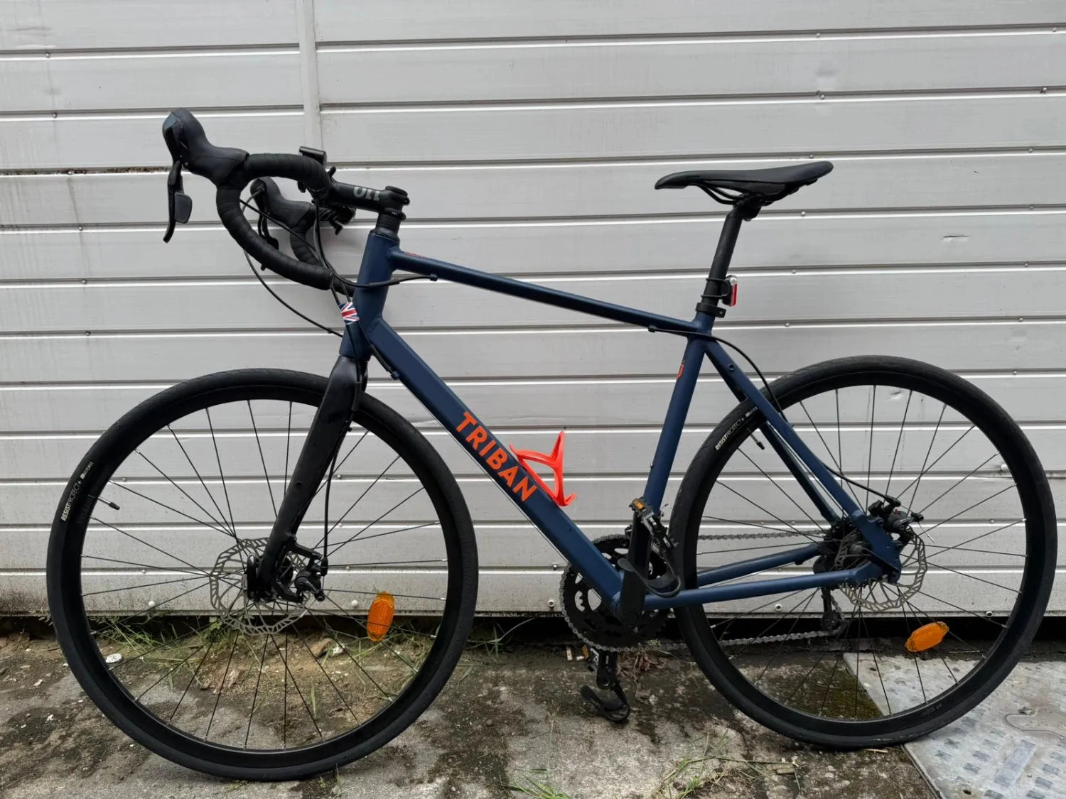 TRIBAN TRIBAN Gravel Bike 120 - Disc Brakes - Carbon fork - 1x10 speed 2023