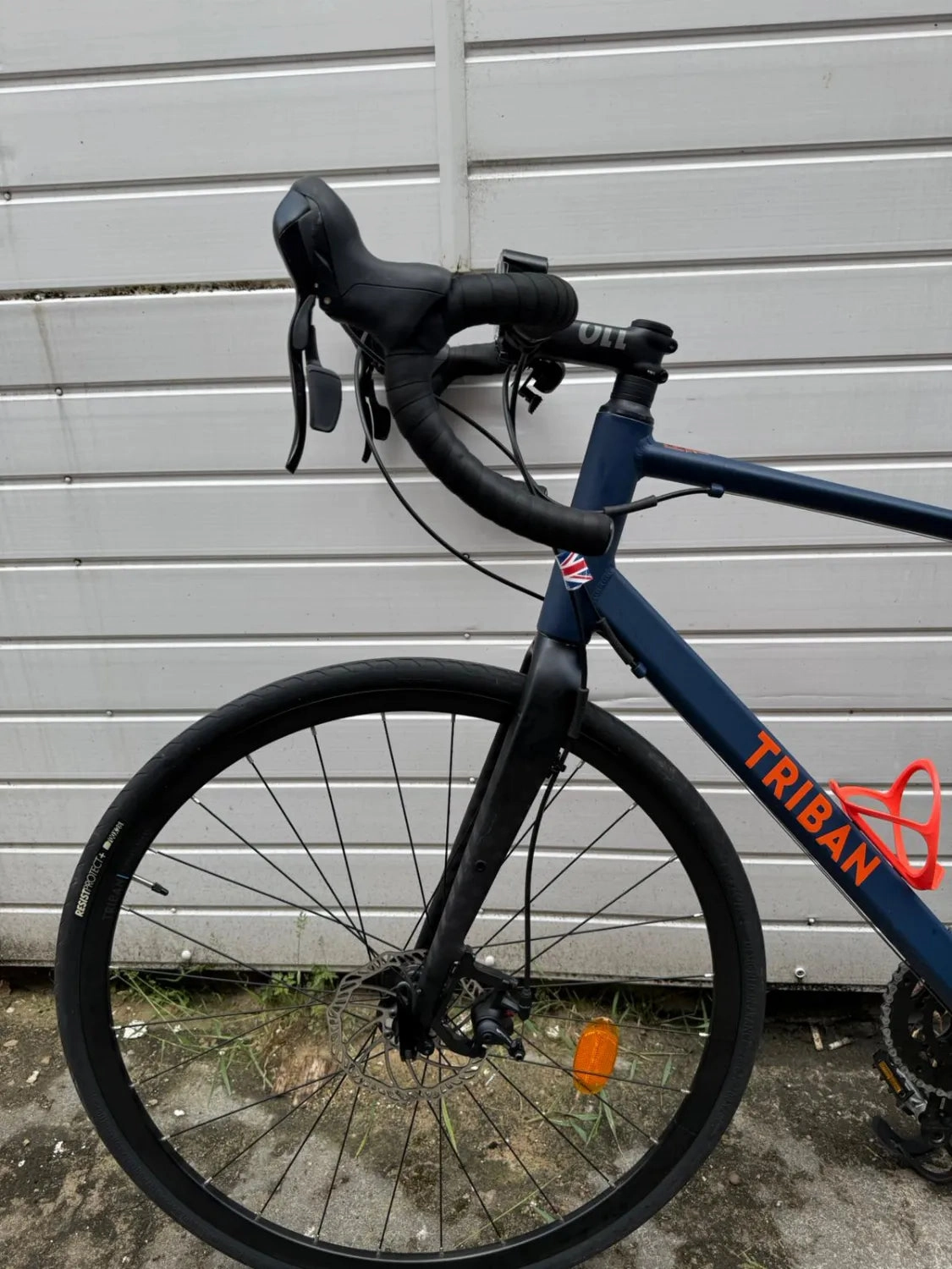 TRIBAN TRIBAN Gravel Bike 120 - Disc Brakes - Carbon fork - 1x10 speed 2023