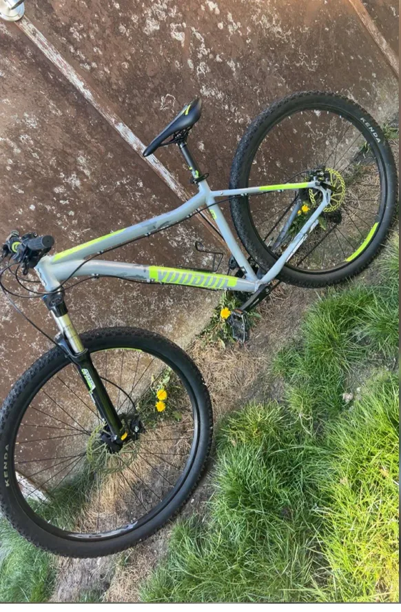 Voodoo Aizan 29er Mountain Bike 2021
