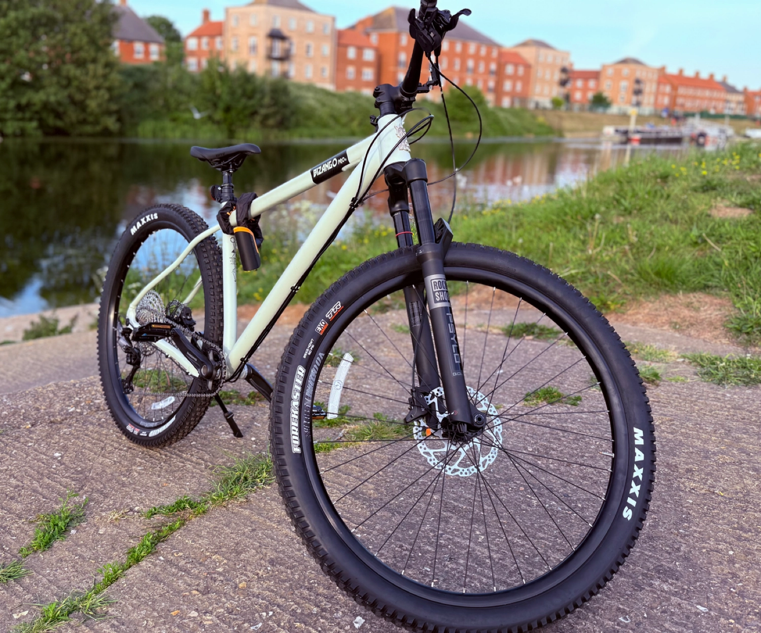 Voodoo BIZANGO PRO 2023