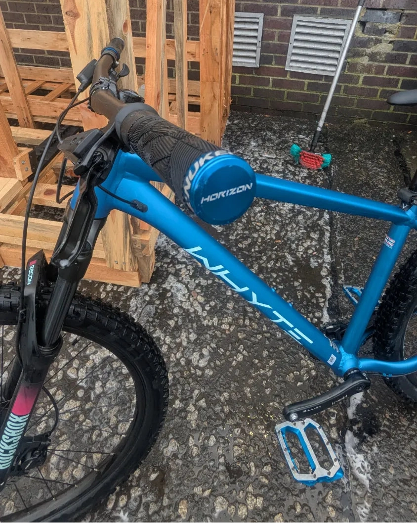 Whyte 802 COMPACT v4 2022